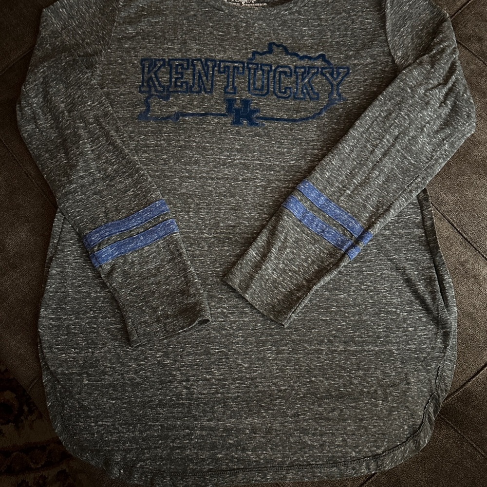 Three Square Kentucky Long Sleeve Top Size M